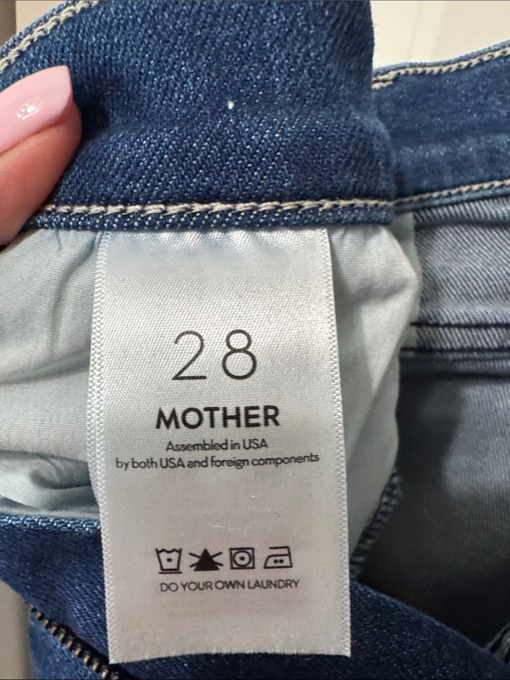 MOTHER Lil Hustler Flood Fray, subtly flared denim jean. - Picture 9 of 12